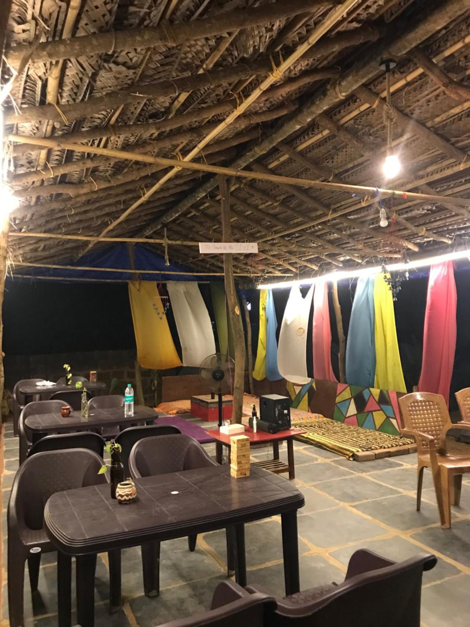 Tusker Tribe Hostel ゴカルナ エクステリア 写真