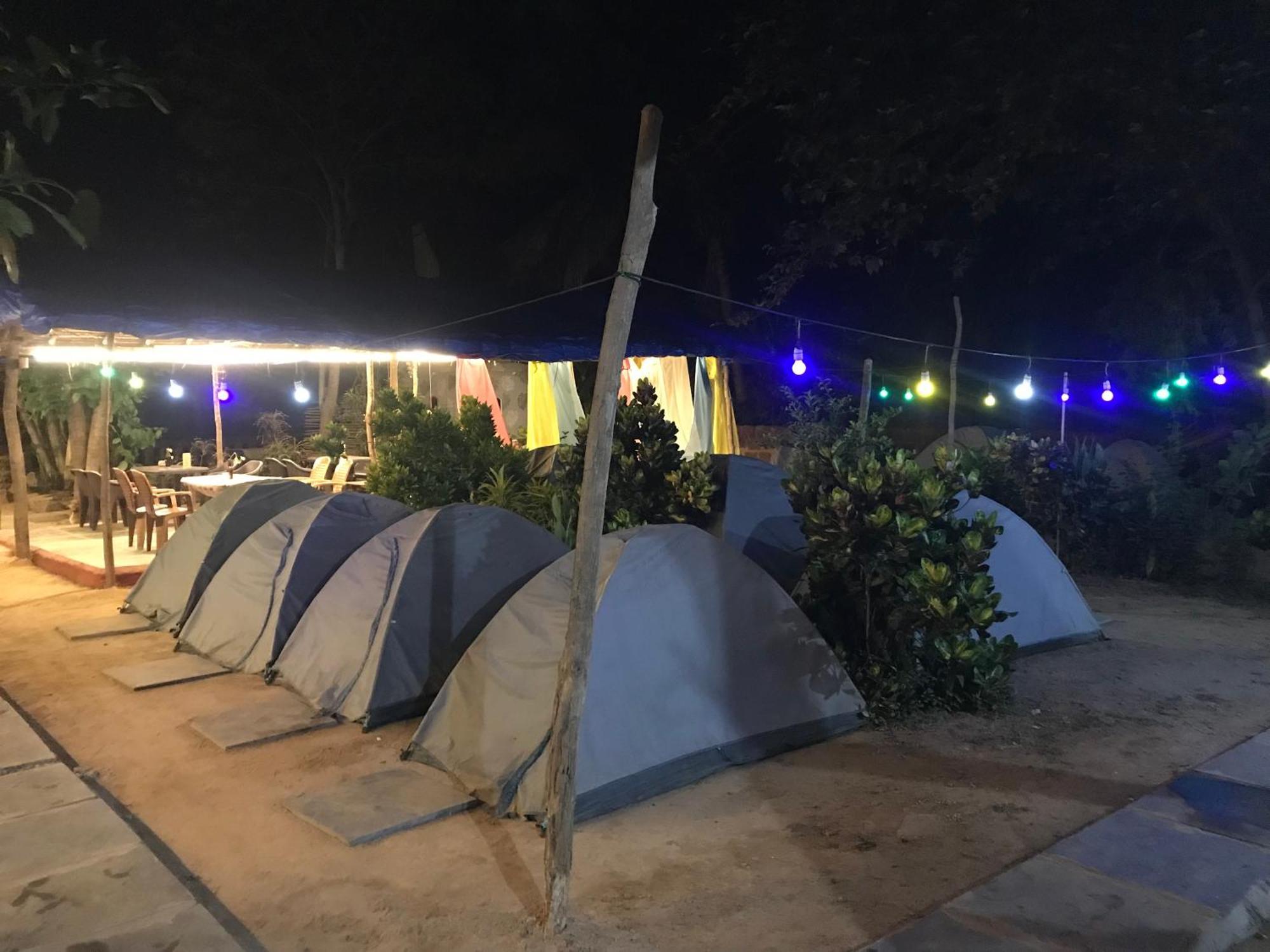 Tusker Tribe Hostel ゴカルナ エクステリア 写真