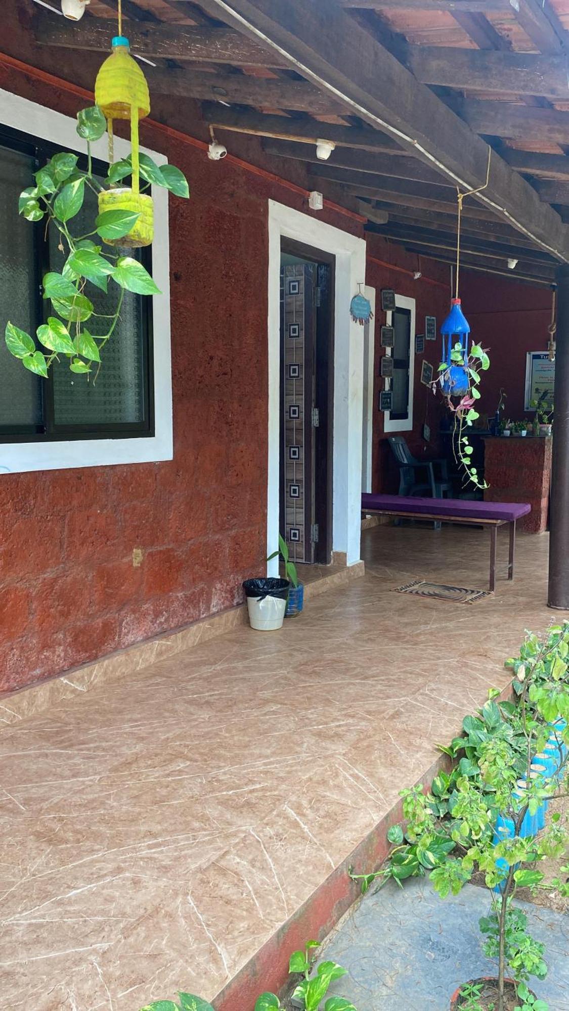 Tusker Tribe Hostel ゴカルナ エクステリア 写真